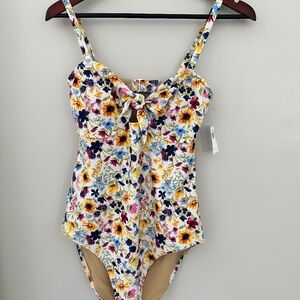 Floral One-Piece Swimsuit - NWT - Old navy - SZ Large